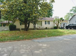 103 Stone St, Tupelo, MS 38801