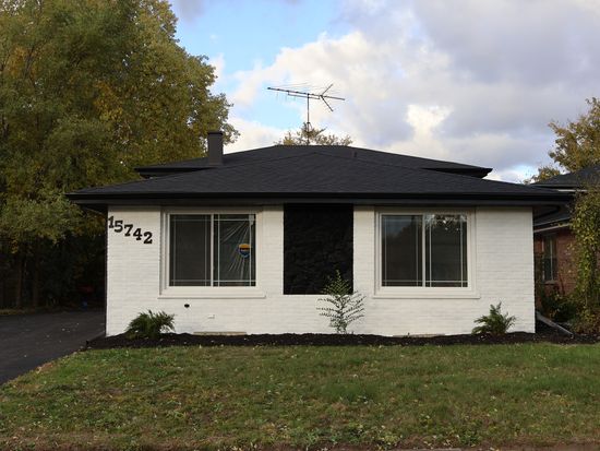 15742 E End Ave, Dolton, IL 60419