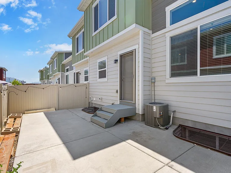 4287 E Golden Grv — Photo 8