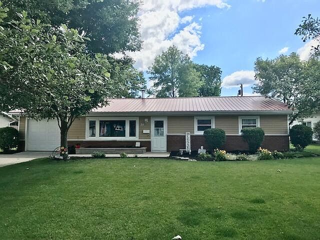 1st image of 24 Circle Dr
