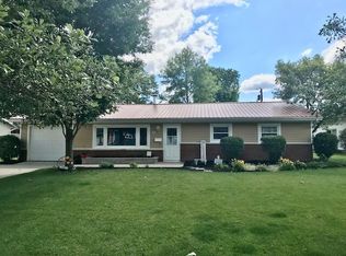 24 Circle Dr, New Bremen, OH 45869
