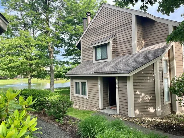 1132 Gristmill Ln, Hidden Valley, PA 15502