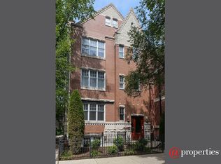 1424 W Byron St APT 4, Chicago, IL 60613