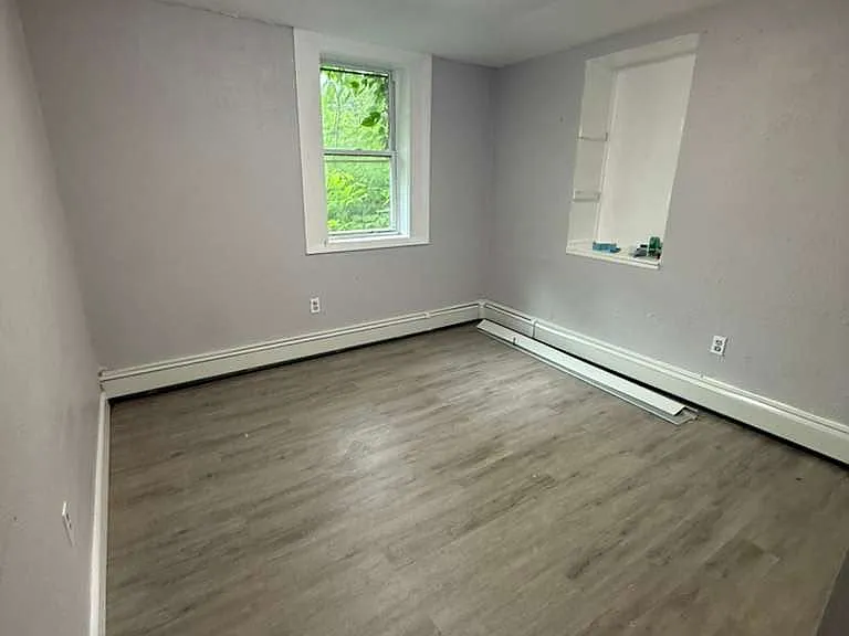 10 Upper Depew Ave #A — Photo 3