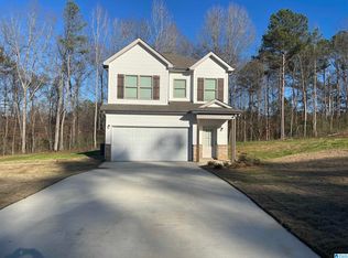 312 Buckhorn Cir, Weaver, AL 36277