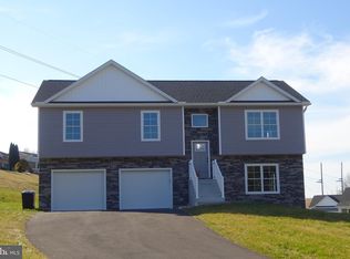 750 W 3rd St, Waynesboro, PA