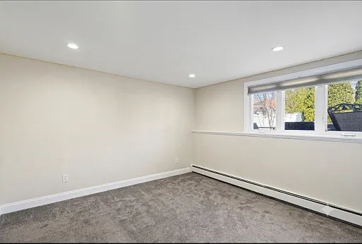 30 Deborah Rd — Photo 4