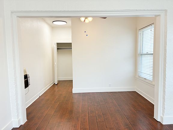 5th image of 526 E Dewey Pl #6