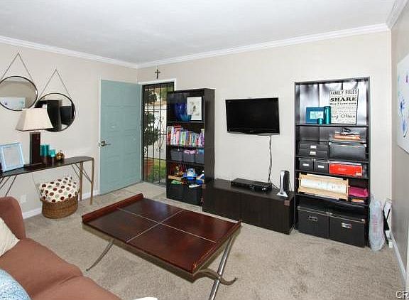 4th image of 250 Carriage Dr APT A