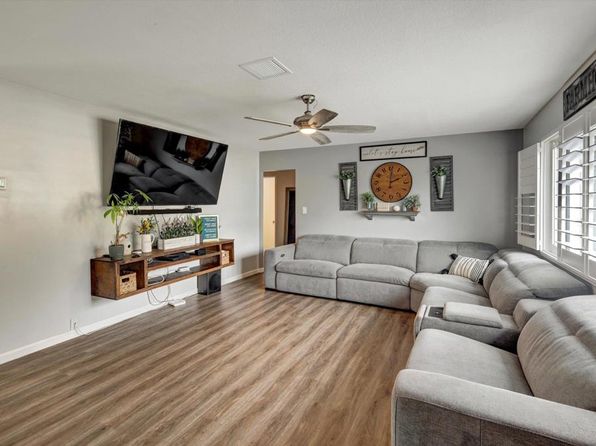 3011 Thunder Dr, Oceanside, CA 92056