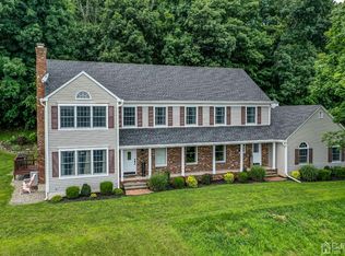 19 Beavers Rd, Califon, NJ 07830