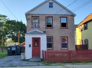 11 Madison St, Schenectady, NY 12305