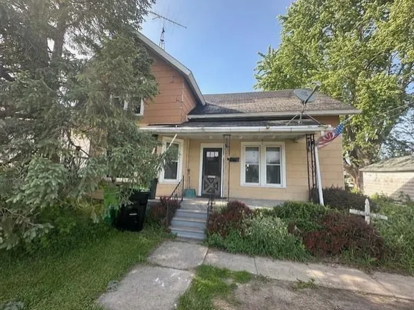 16 W Jefferson St, Waupun, WI 53963