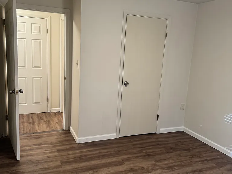 2031 Mills Ave #0 — Photo 5