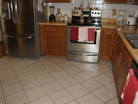 3rd image of 1429 Jocasta Dr