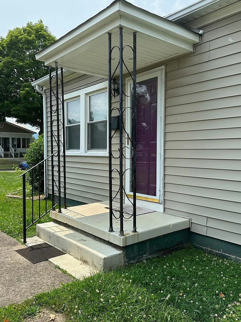 2 Bedroom / 1 Bath Home Kingsport, TN — Photo 2