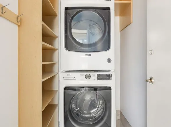 151 East 58th Street image 19 of 22