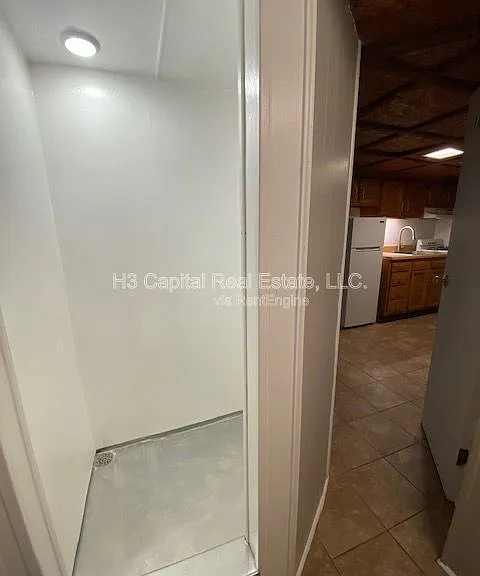 117 N Shamrock St #9 — Photo 7