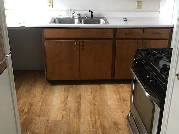3rd image of 2245 NE 20th St