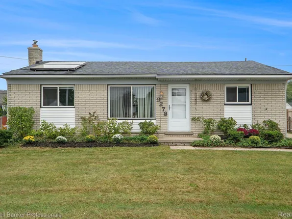9278 Knolson St, Livonia, MI 48150