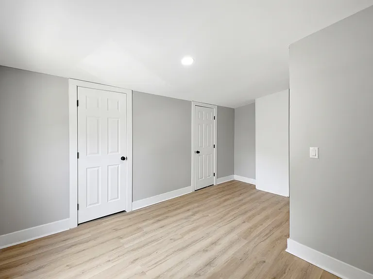 617-619 E 4th St #617 — Photo 29