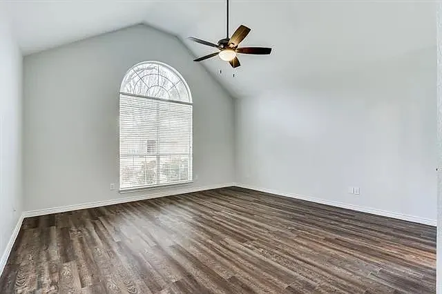 3711 Old Orchard Ct — Photo 9