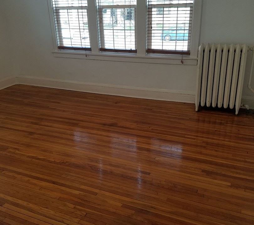 2nd image of 3220 Blaisdell Ave APT 13