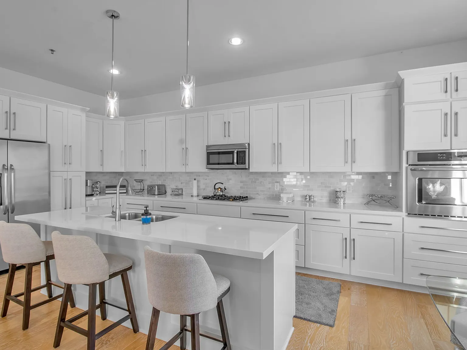 The Exchange Luxury Apartments — Photo 3
