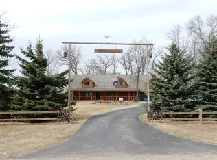4744 Thornburg Dr, Bismarck, ND 58504