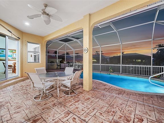 2nd image of 2372 Sapodilla Ln