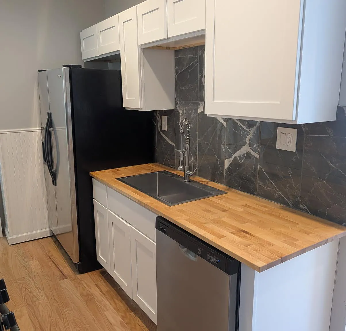 2 bed, 1200 sqft, $1,800 — Photo 2