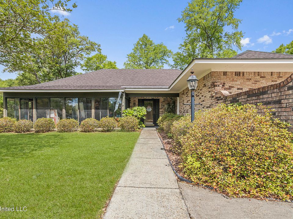 1st image of 3542 Courtenay Cir