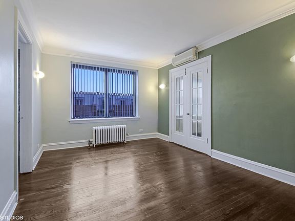 4th image of 668 Central Ave