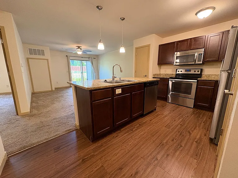 North Towne Apartments and Townhomes — Photo 17