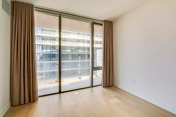 Rented by City Connections Realty | media 7