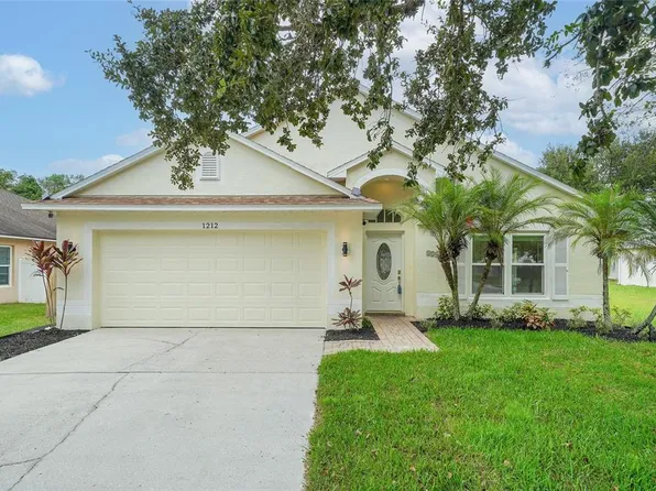 1212 Lake Shore Ranch Dr, Seffner, FL 33584