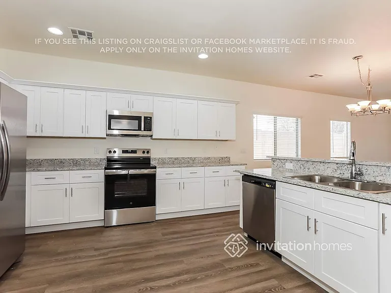 28808 N Maravilla Dr — Photo 8