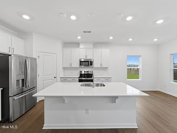 3rd image of 5826 Mill Stone Way W