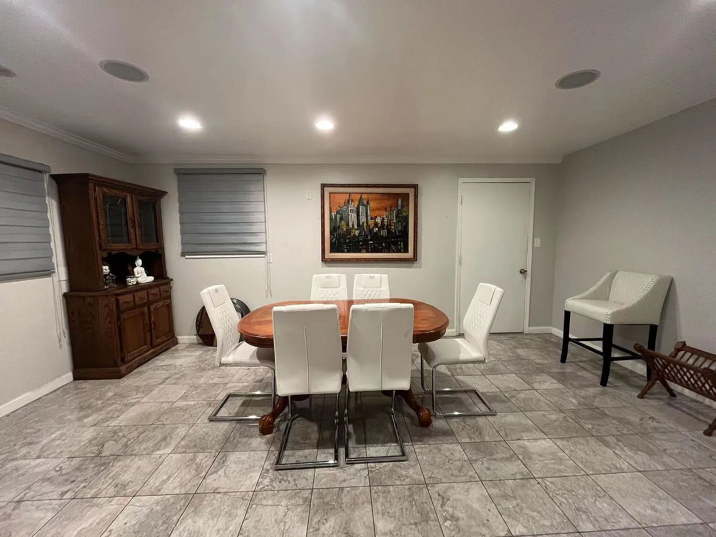 Spacious Spanish-Style Room in Prime LA Location $850/mo — Photo 2
