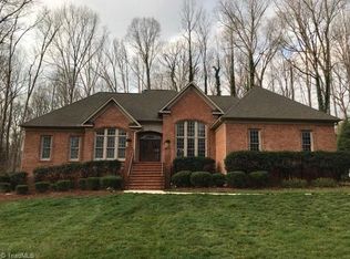 8521 Rosedale Dr, Oak Ridge, NC 27310