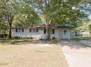 3264 Pauline Dr, Pearl, MS 39208
