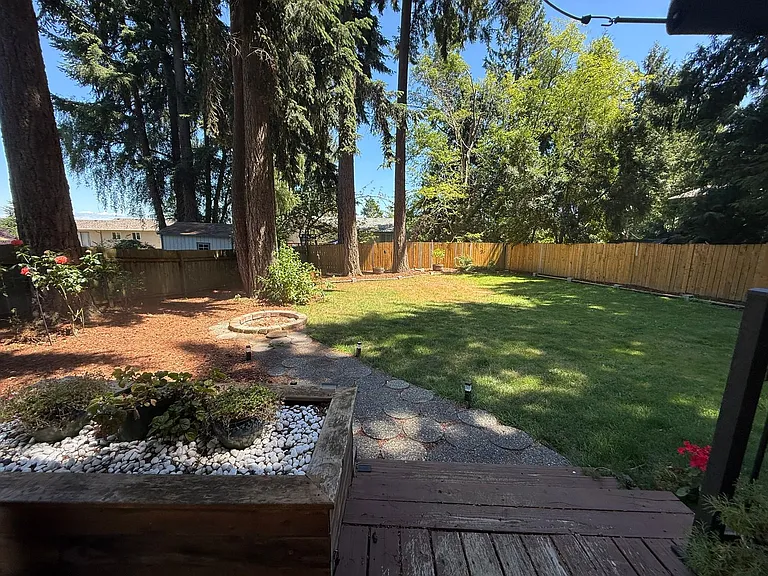 4460 Fir Dr NE — Photo 21