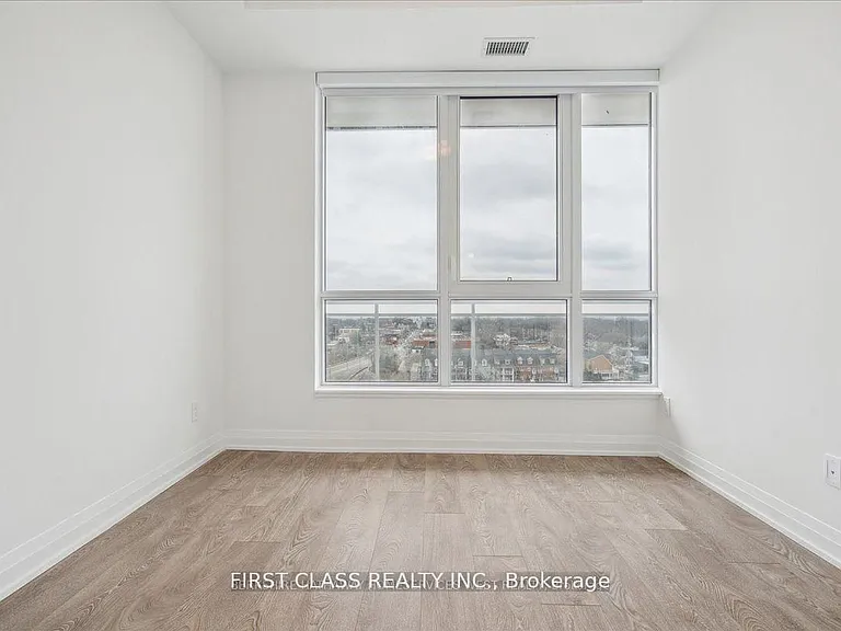 286 Main St #913 — Photo 8