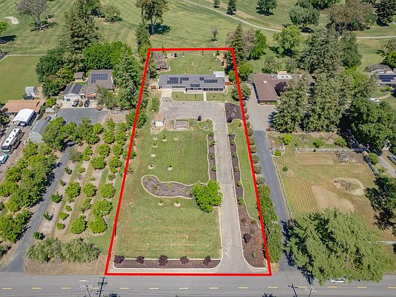 2nd image of 1357 Country Club Road