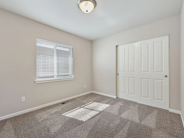 4335 17th Way NE — Photo 34