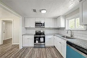 10694 Pine St — Photo 22