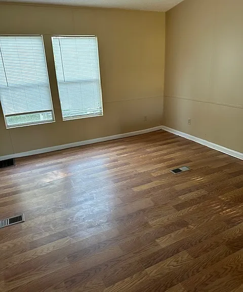 206 S Bass St — Photo 7