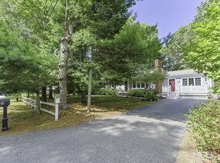 5 Carl Gardner Rd, Buzzards Bay, MA 02532