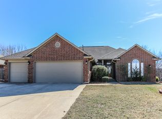 2812 Misty Ridge Dr, Norman, OK 73071