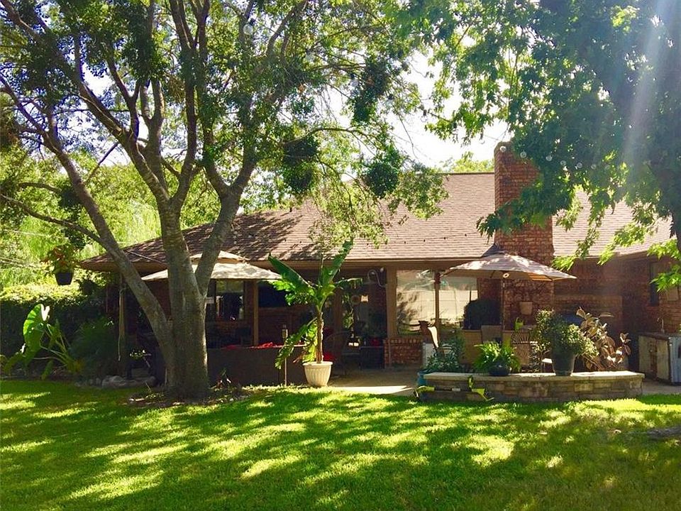 1st image of 104 Tanglewood Ln